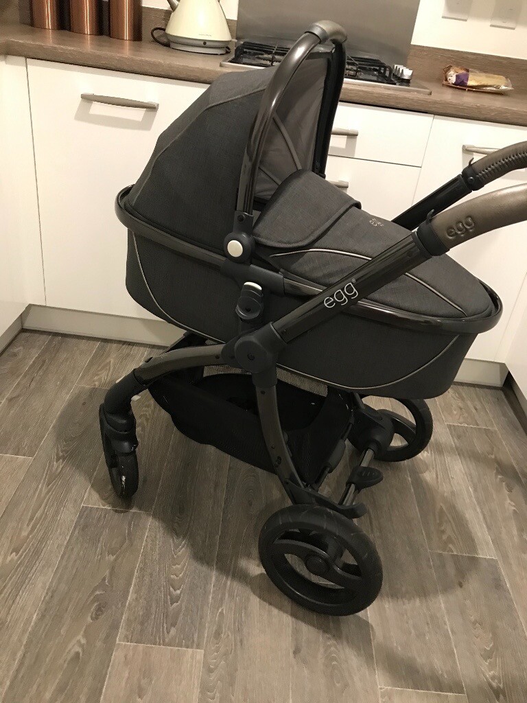 egg pram grey pewter